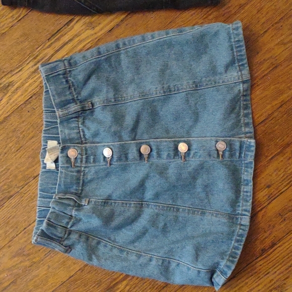 Girls 7/8 skirt bundle - Picture 5 of 6